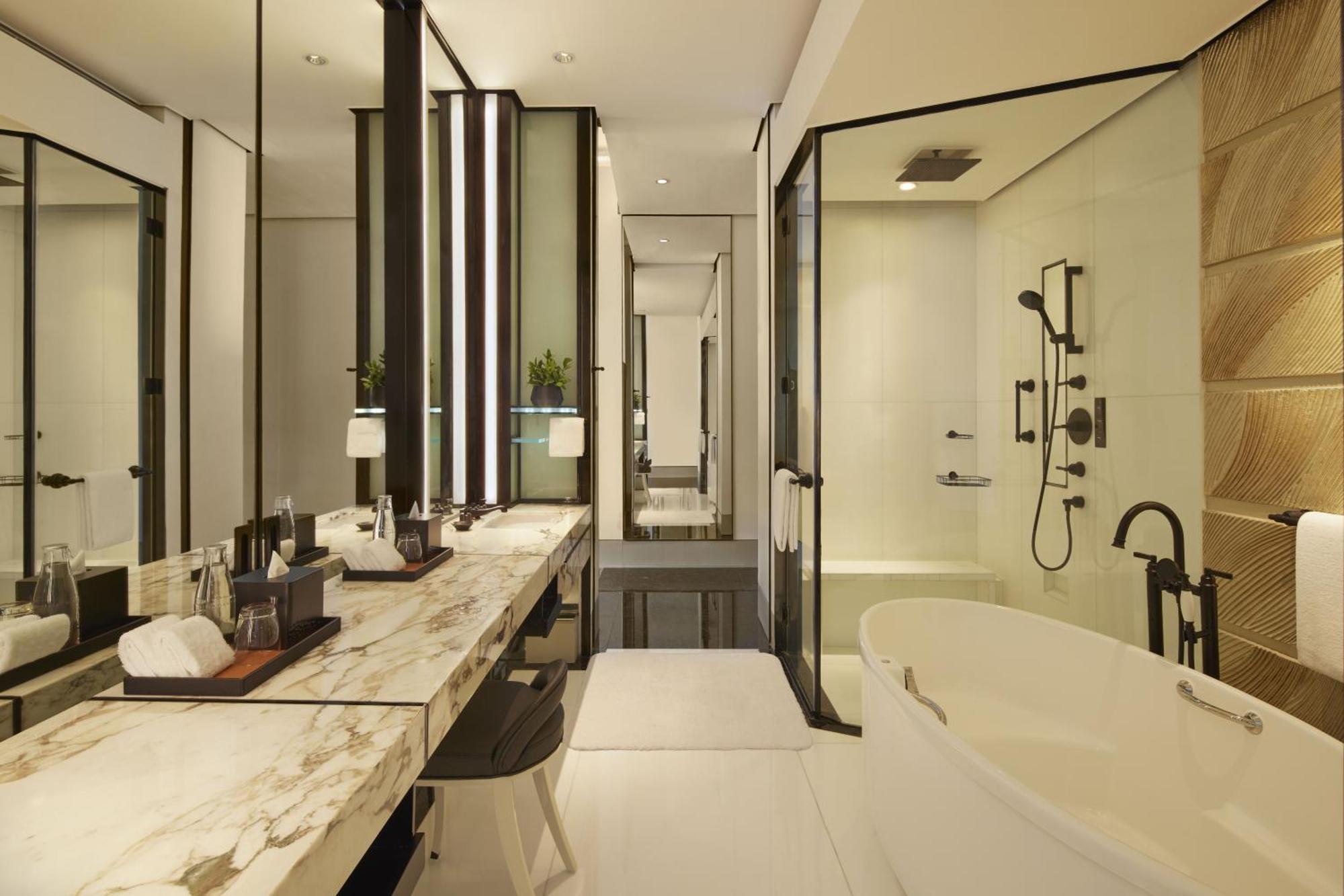 Hotel Keraton At The Plaza, Part Of The Unbound Collection By Hyatt à Jakarta Extérieur photo